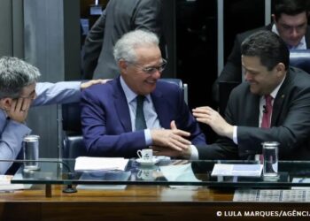 Por unanimidade, Senado aprova isentar IR para quem ganha até RS 5 mil