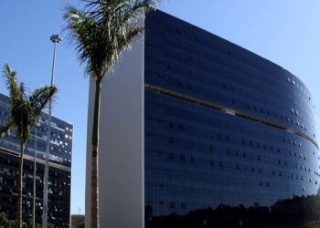 Governo de Minas divulga data de pagamento do 13º salário dos servidores estaduais