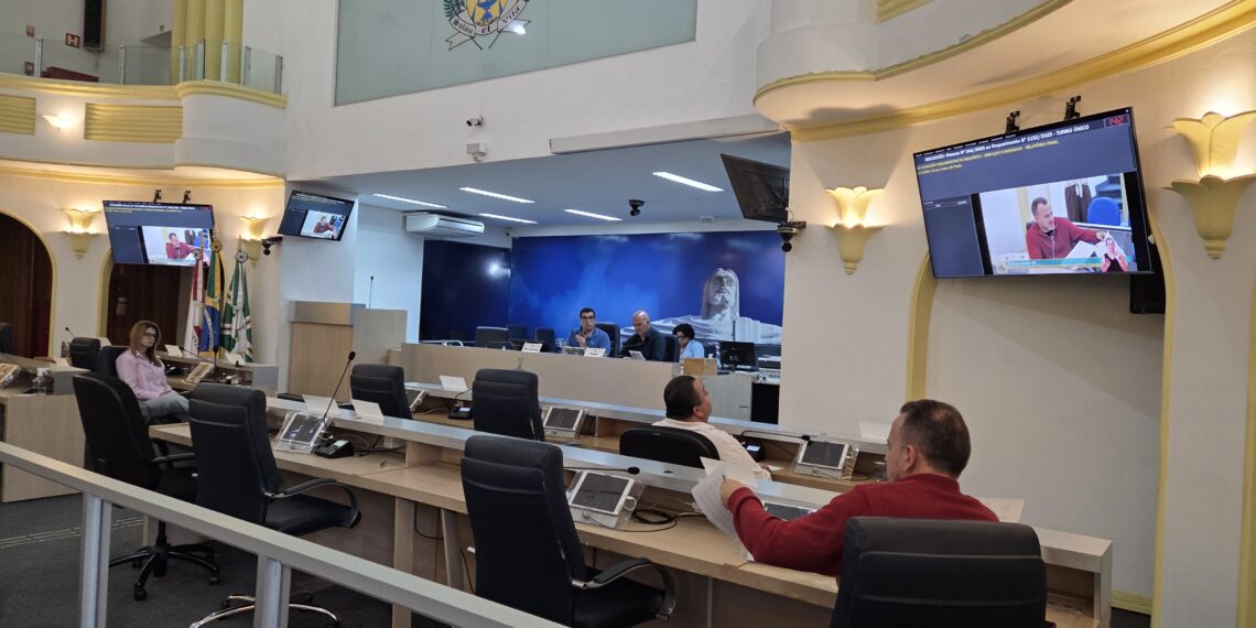 CPI dos Serviços Funerários encerra trabalhos e constata possível desvio de recursos na funerária de Poços