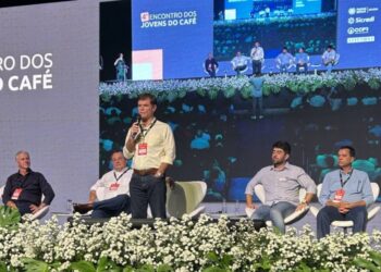 Encontro celebra o poder de transformação da nova geração 