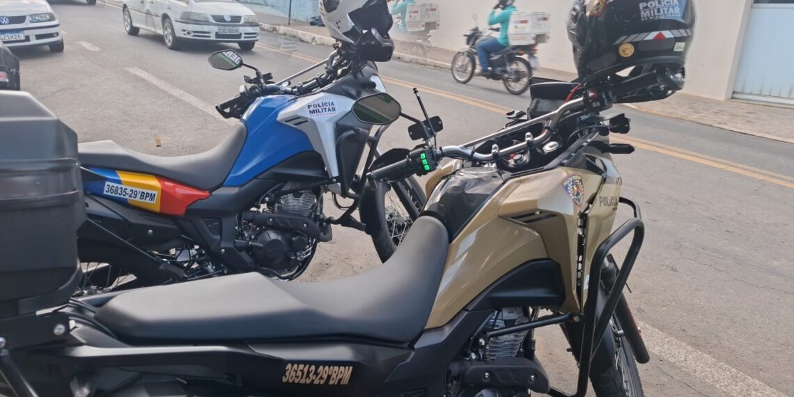 Jovem de 18 anos é preso por tráfico em frente a escola de Andradas