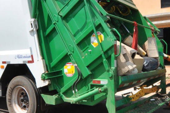 Coleta de lixo é suspensa em Poços no dia 1º de janeiro
