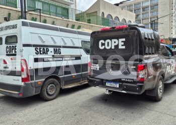 Circulação de viaturas do Comando de Operações Especiais (COPE) chama a atenção no centro Poços, saiba o motivo