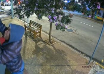 VÍDEO: suspeito é flagrado invadindo estabelecimento em Poços de Caldas