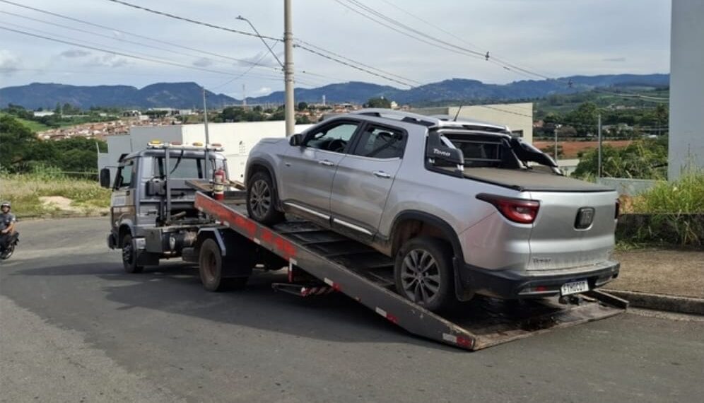 Caminhonete roubada em Ribeirão Preto é encontrada clonada em oficina