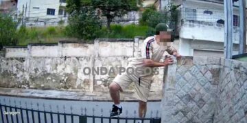 VÍDEO: sob efeito de drogas, homem invade casa de policial e acaba rendido em Poços