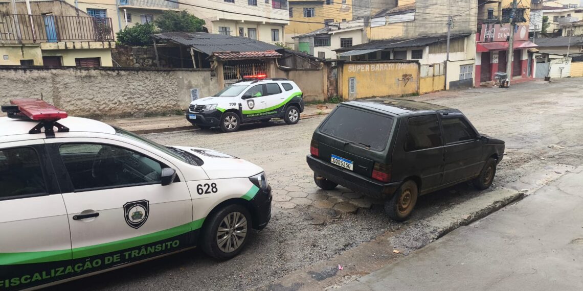 Demutran de Poços de Caldas localiza carro furtado em Bandeira do Sul