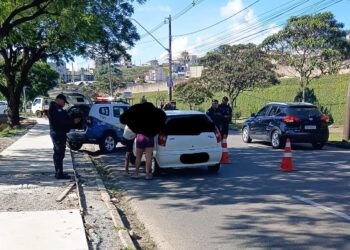 Fiscalização de trânsito resulta na prisão de foragido da Justiça em Poços