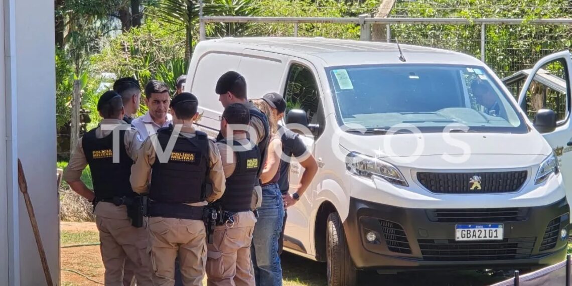 URGENTE! Advogada mata companheiro a tiros em chácara de Poços de Caldas