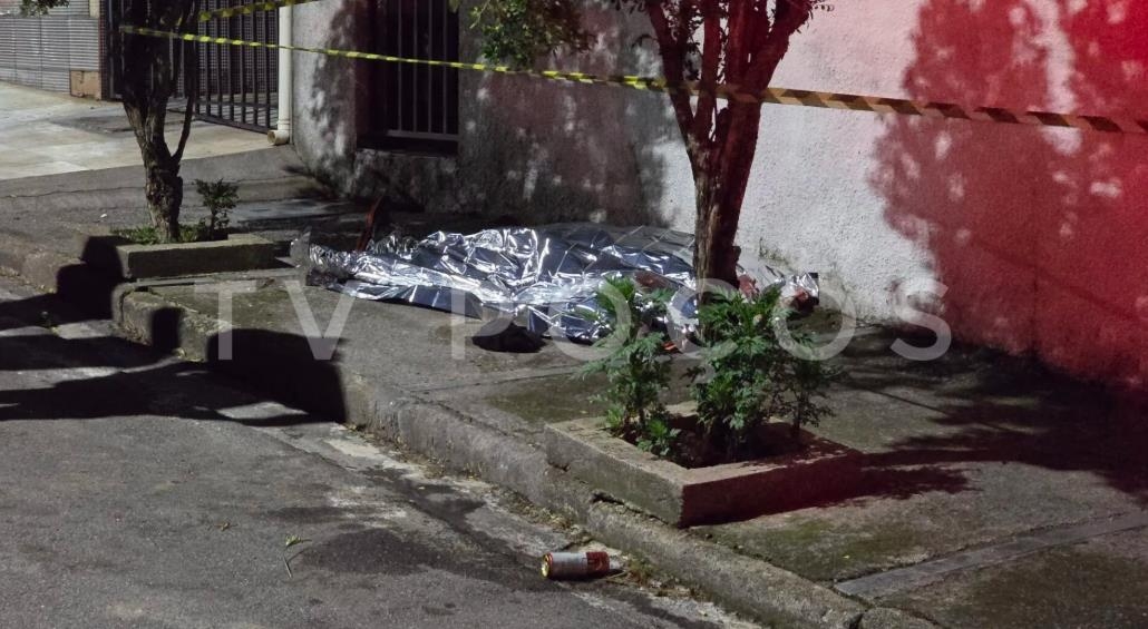 URGENTE: Homem é morto após desentendimento em bar no Jardim Contorno em Poços de Caldas; outras duas pessoas são baleadas