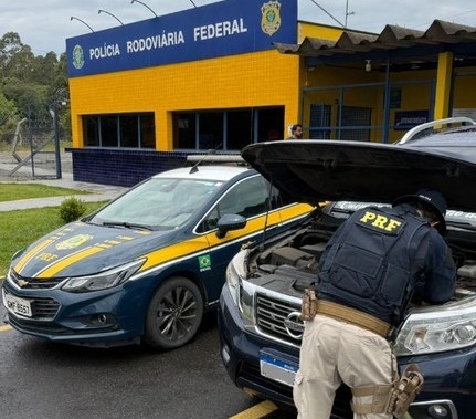 Nissan Frontier furtada em São Paulo é recuperada pela PRF em Poços