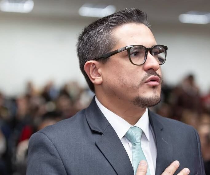 Novo advogado assume defesa de acusada de matar companheiro com dois tiros