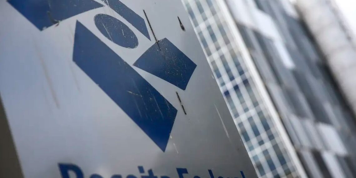 GOLPE: Receita Federal alerta para falsas cobranças com nome e CPF do contribuinte