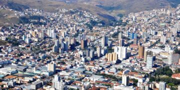 Poços registra saldo de 2.050 novas empresas entre janeiro e outubro de 2025