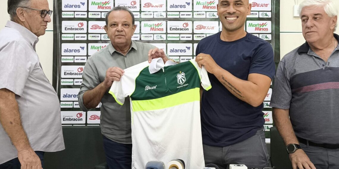 Novo técnico da Caldense é apresentado e pede união: “Juntos vamos conseguir o objetivo”