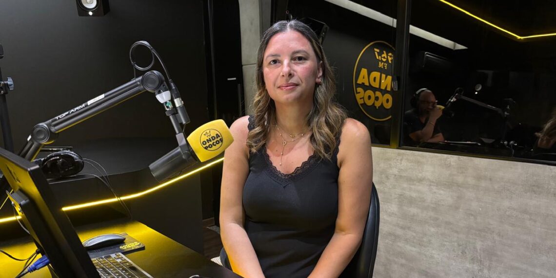 Secretária de Assistência Social aborda ações e projetos no Poços em Foco