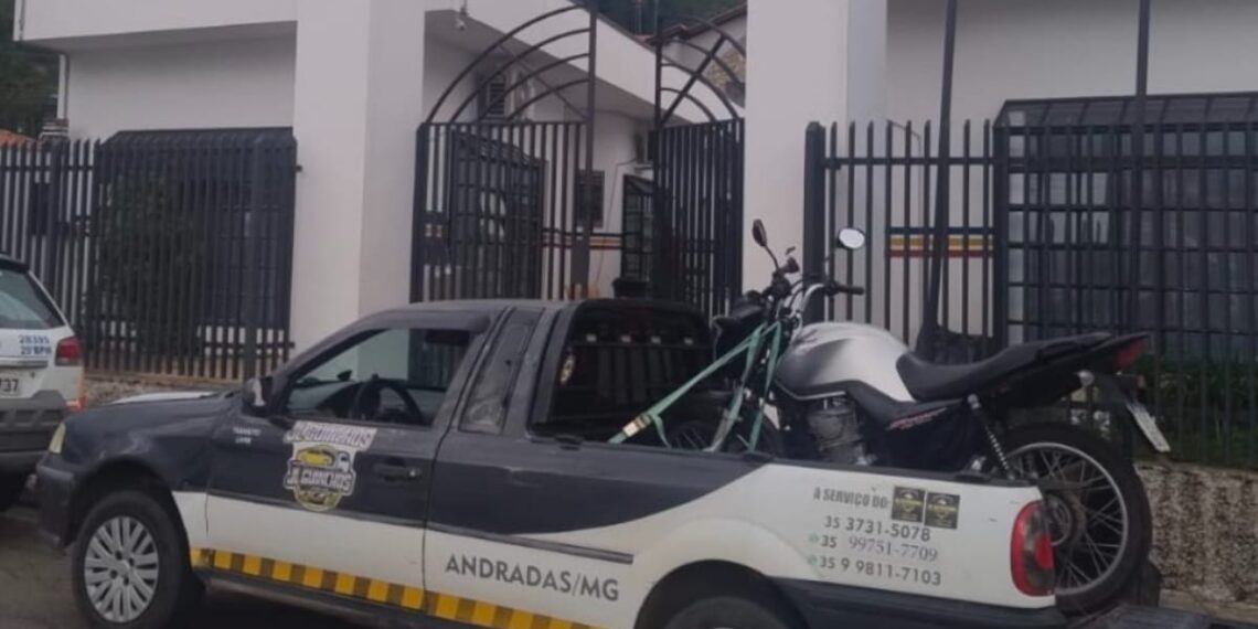 Homem é detido após ser flagrado com moto que pegou sem autorização