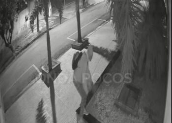 VÍDEO: ladrão furta fiação de prédio três vezes em menos de 15 dias em Poços