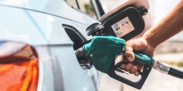 Combustíveis ficam mais caros no mês de janeiro em Poços