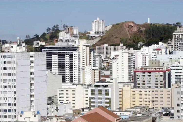 Justiça suspende aumento do IPTU 