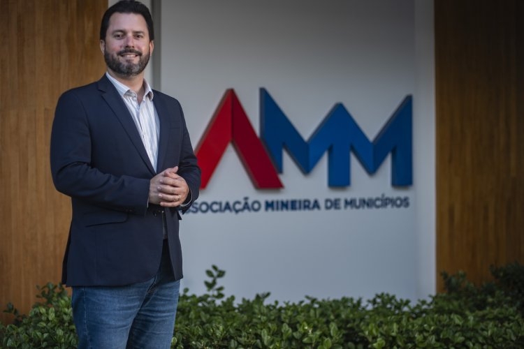 Vender a Copasa pode até ser opção, mas retirar direitos dos mineiros, não 