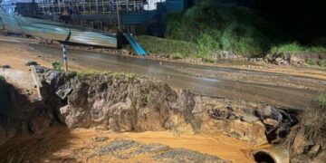 Cava da Vale provoca alagamentos 