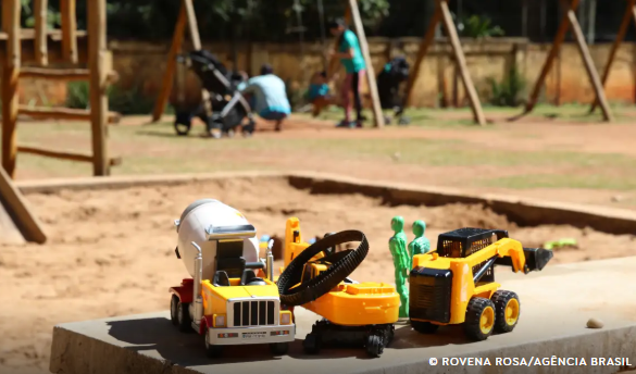 Veja dicas de cuidados com crianças nas férias para evitar acidentes