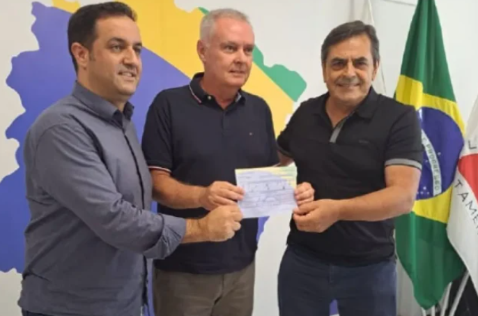 Ex-prefeito de Poços, Sérgio Azevedo, troca de partido