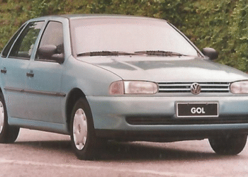 Buscas por carros com mais de 20 anos crescem 43% em MG após isenção do IPVA; veja os modelos mais buscados