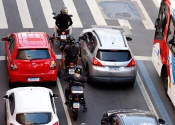 Novas regras para ciclomotores começam a valer; saiba mais
