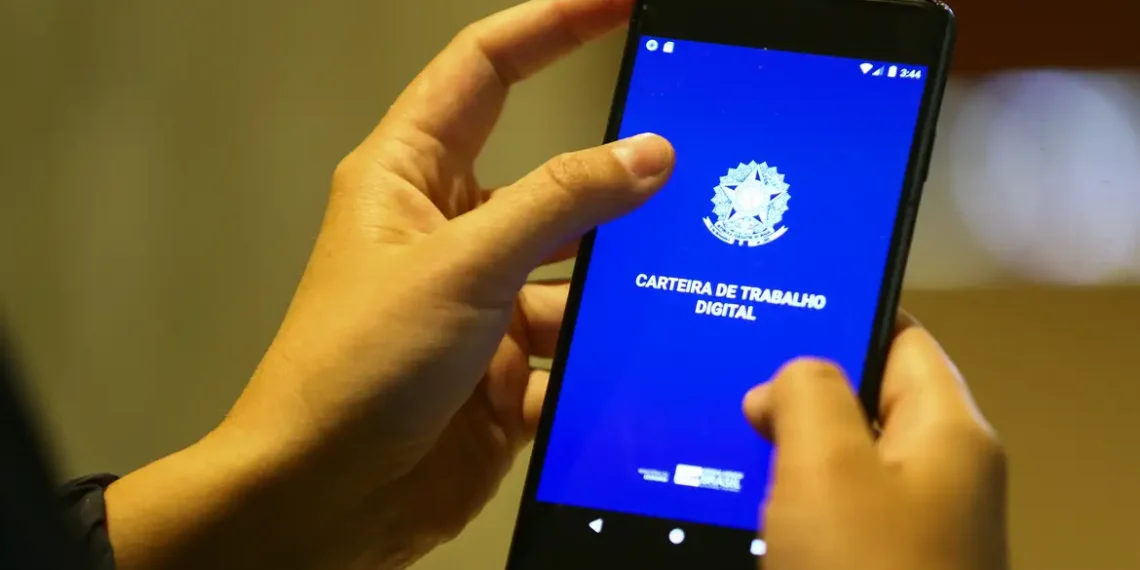 Saiba como consultar se tem direito ao abono salarial PIS/Pasep 2026