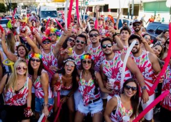 Folia em Poços deve gerar R$ 130 milhões e aquecer comércio e hotelaria
