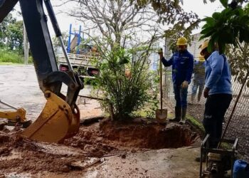 Rompimento em rede de água afeta abastecimento em bairros de Poços