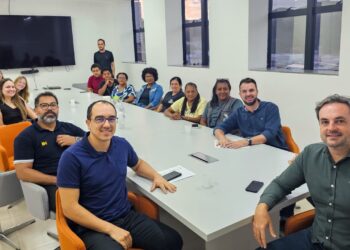 Reunião debate implementação de mudanças no transporte público de Poços após aprovação de subsídio