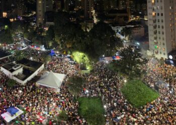 Carnaval 2026 de Poços recebeu cerca de 70 mil foliões por dia e movimentou R$ 162 milhões, apontam dados da Prefeitura