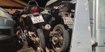 Operação policial desmantela esconderijo de motos furtadas em Poços