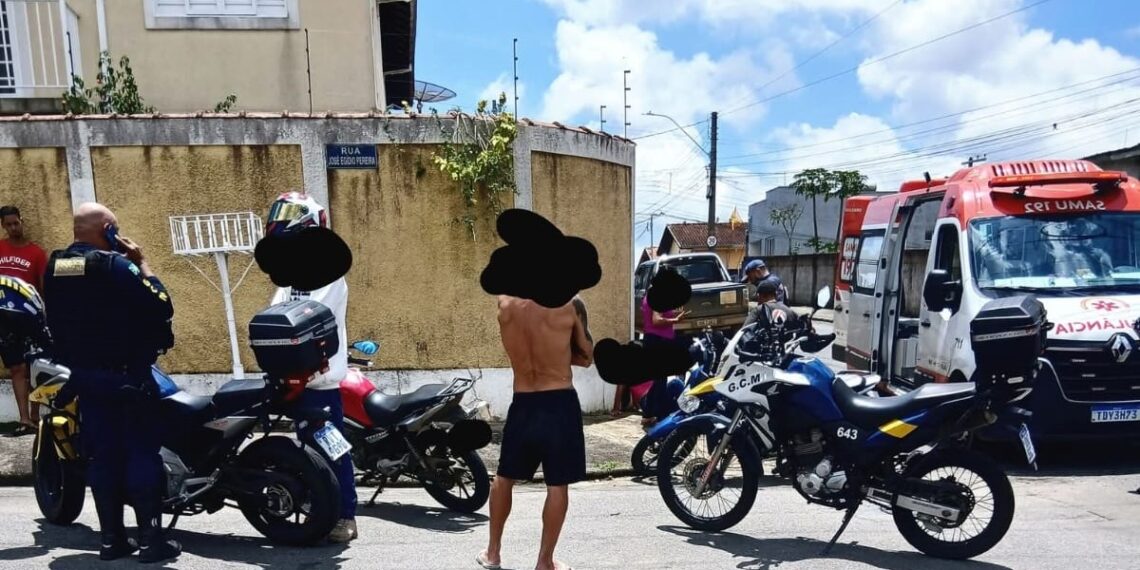 Acidente entre carro e moto é registrado na zona sul de Poços