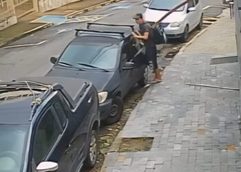 Imagens mostram homem furtando ferramentas em Poços de Caldas