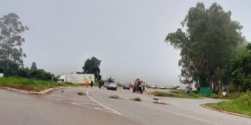 Acidente deixa duas pessoas feridas na BR-146