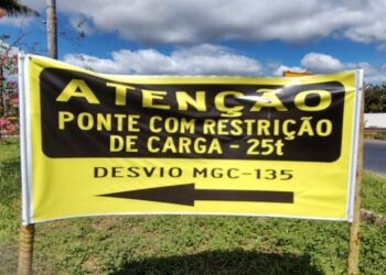 SINFERSI e FIEMG cobram do DNIT solução para restrição de carga na ponte da BR&365, em Pirapora (MG) 