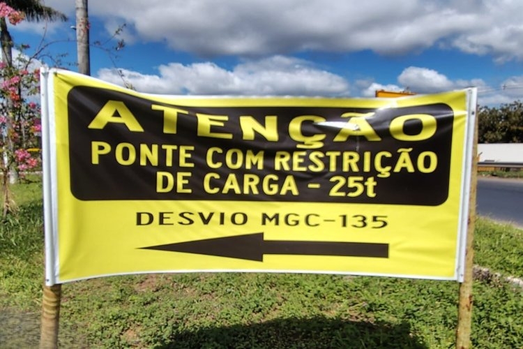 SINFERSI e FIEMG cobram do DNIT solução para restrição de carga na ponte da BR&365, em Pirapora (MG) 