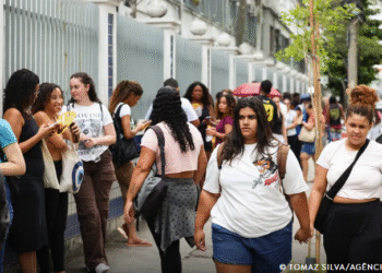 Fies: pré-selecionados devem complementar inscrição até terça-feira (24)