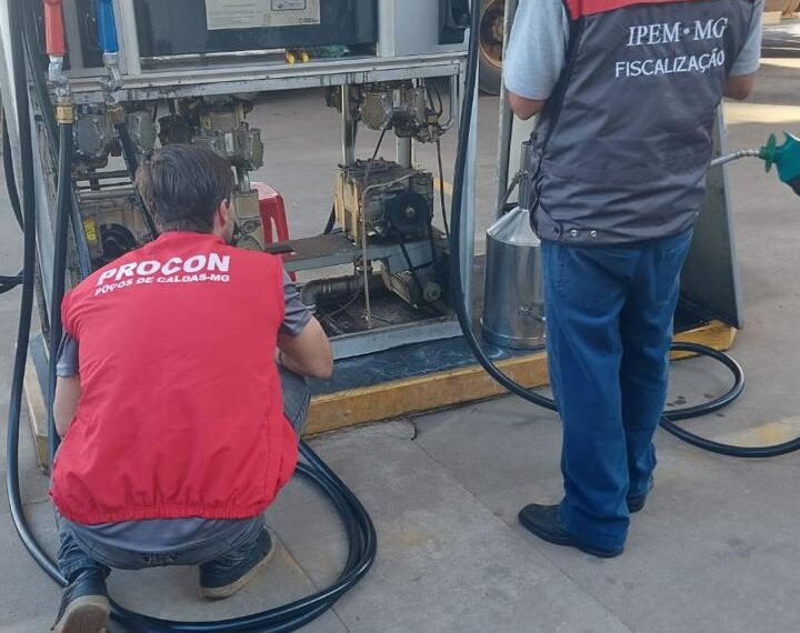 Procon fiscaliza postos sobre aumento nos combustíveis em Poços de Caldas