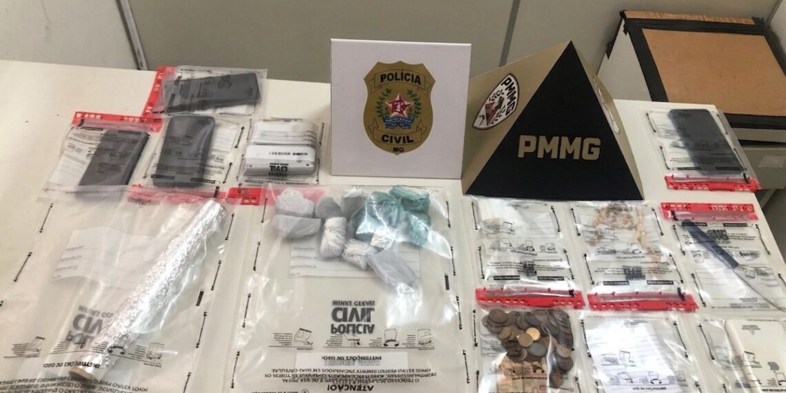 Irmãos são presos por tráfico de drogas durante operação na região