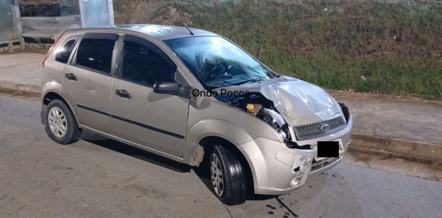 Condutor fica ferido após acidente em Poços de Caldas