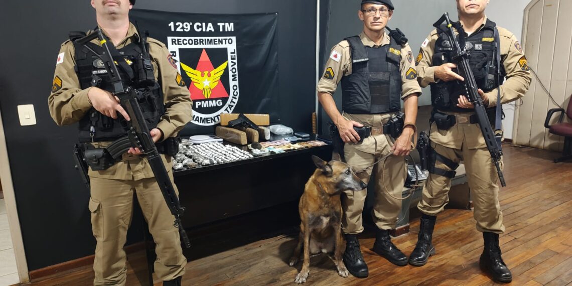 Operação com cães farejadores resulta em prisão e grande apreensão de drogas em Poços