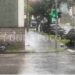 Dois motociclistas ficam feridos em acidente no centro de Poços de Calda