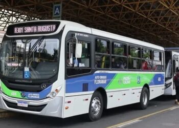 Transporte especial amplia horários e ganha app com agendamento online em Poços