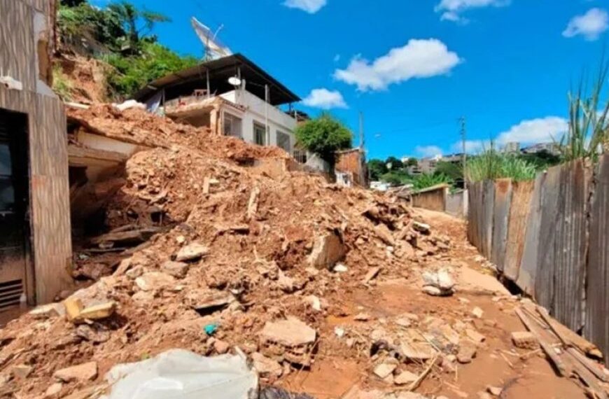Atingidos pelas chuvas terão restituição 