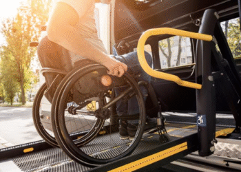 Prefeitura de Poços de Caldas cria transporte especial para pessoas com deficiência com viagens agendadas por app